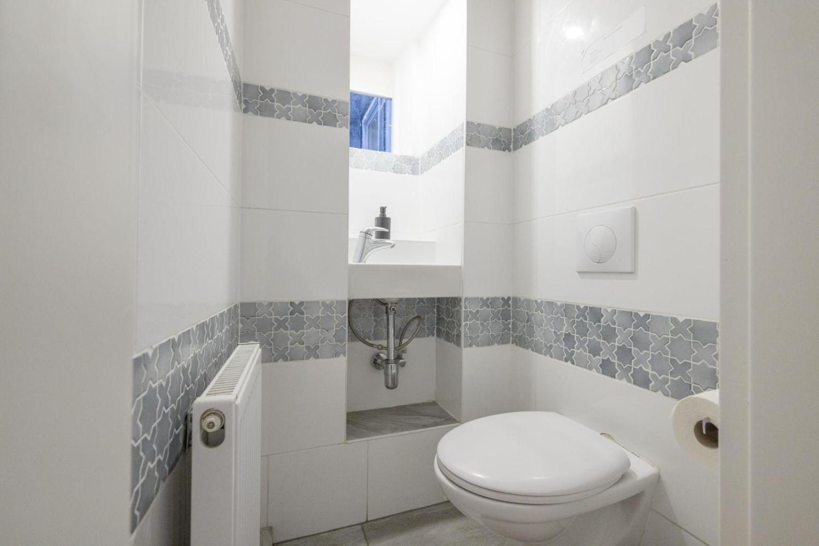 Hostal Center Viena